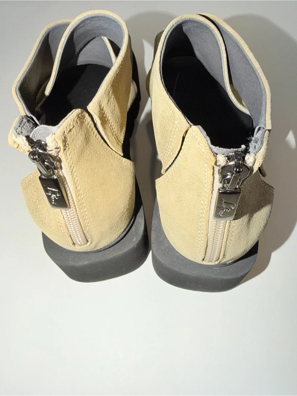 Lofina Gold Leather Platform With A Zipper Sandal, Sz 39